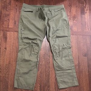 Under Armour Olive Tactical Cargo Pants